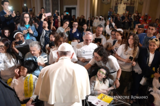 4-Visite pastorale à Gênes : Rencontre avec les jeunes de la Mission diocésaine dans le sanctuaire Notre-Dame de la Garde