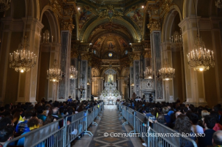 8-Visite pastorale à Gênes : Rencontre avec les jeunes de la Mission diocésaine dans le sanctuaire Notre-Dame de la Garde