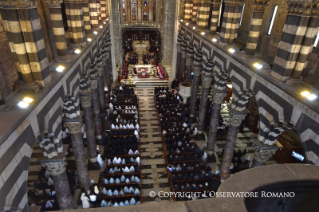 8-Visite pastorale à Gênes : Rencontre avec les évêques, le clergé, les séminaristes et les religieux de la région, les collaborateurs laïcs de la Curie et les représentants d'autres confessions