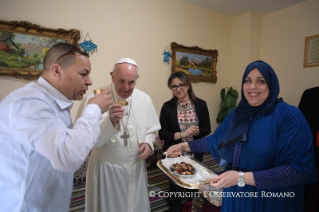 7-Visita pastoral: Encuentro con los habitantes del barrio Forlanini- Case Bianche