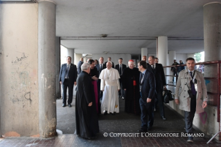 16-Pastoral Visit: Meeting with residents of the Forlanini Quarter