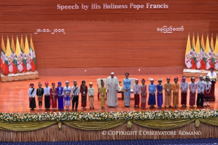2-Viagem Apostólica a Myanmar: Encontro com as Autoridades, com a Sociedade Civil e com o Corpo Diplomático 