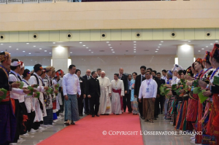 10-Apostolic Journey to Myanmar: Meeting with Authorities, the Civil Society and the Diplomatic Corps
