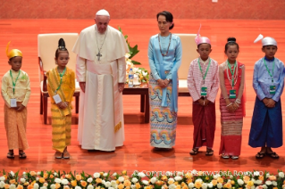 20-Apostolic Journey to Myanmar: Meeting with Authorities, the Civil Society and the Diplomatic Corps
