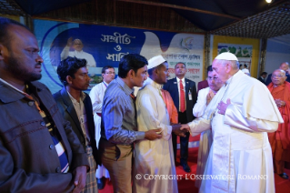 13-Apostolic Journey to Bangladesh: Interreligious and Ecumenical Meeting for peace