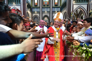 9-Viaje apostólico a Myanmar: Santa Misa con los jóvenes