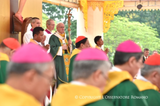 1-Apostolische Reise nach Myanmar: Eucharistiefeier