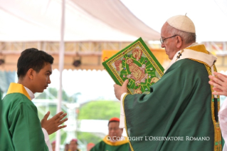 12-Apostolische Reise nach Myanmar: Eucharistiefeier