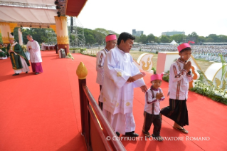 17-Apostolische Reise nach Myanmar: Eucharistiefeier