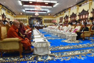 2-Viaggio Apostolico in Myanmar: Incontro con il Consiglio Supremo &#x201c;Sangha&#x201d; dei Monaci buddisti