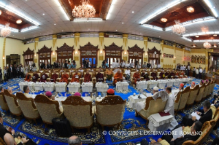 12-Apostolic Journey to Myanmar: Meeting with the Supreme &#x201c;Sangha&#x201d; Council of Buddhist Monks