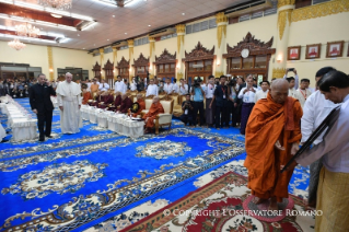 13-Apostolic Journey to Myanmar: Meeting with the Supreme &#x201c;Sangha&#x201d; Council of Buddhist Monks