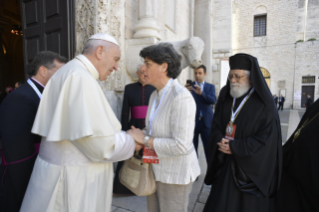 1-Visita a Bari: Acolhida dos Patriarcas e veneração das relíquias de São Nicolau