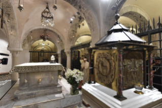 9-Visita a Bari: Acolhida dos Patriarcas e veneração das relíquias de São Nicolau