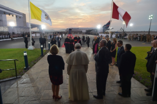 0-Apostolische Reise nach Peru: Abschiedszeremonie