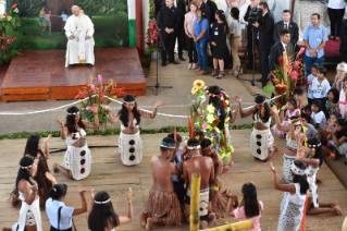 2-Apostolic Journey to Peru: Visit to Hogar Principito Children`s home