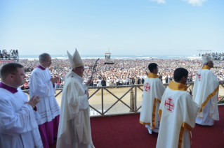 10-Apostolic Journey to Peru: Holy Mass