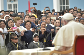 4-Apostolische Reise nach Peru: Begegnung mit den Priestern, Ordensleuten und Seminaristen der Kirchenprovinzen Nord-Perus 