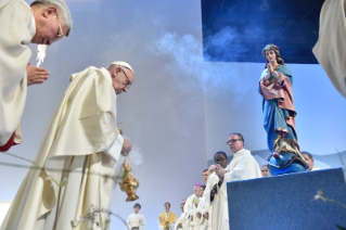 5-Ecumenical Pilgrimage to Geneva: Holy Mass in the Palexpo