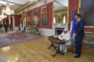 10-Apostolic Visit to Ireland: Meeting with Authorities, Civil Society and Diplomatic Corps 