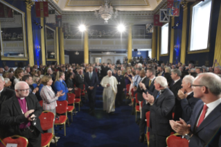 7-Apostolische Reise nach Irland: Begegnung mit den Autoritäten, der Zivilgesellschaft und dem Diplomatischen Korps 