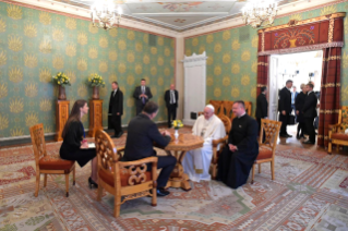 5-Apostolische Reise nach Lettland: Begegnung mit den Vertretern der Regierung, der Zivilgesellschaft und dem Diplomatischen Korps