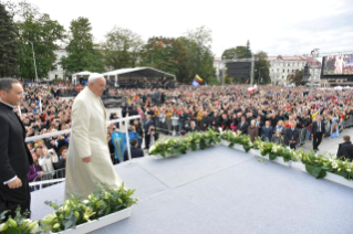 14-Apostolische Reise nach Litauen: Begegnung mit den Jugendlichen 
