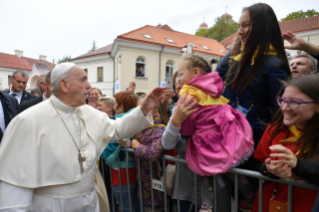 8-Apostolische Reise nach Litauen: Besuch des Heiligtums Mater Misericordiae