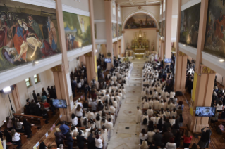 0-Voyage apostolique en Bulgarie : Messe et premières communions