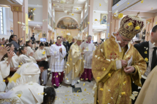33-Voyage apostolique en Bulgarie : Messe et premières communions