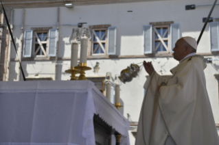 2-Visita à Diocese de Camerino-Sanseverino Marche atingida pelo terremoto: Celebração da Santa Missa 