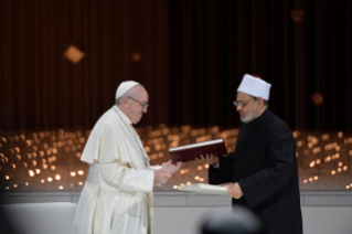 5-Dokument über die "Brüderlichkeit aller Menschen für ein friedliches Zusammenleben in der Welt", unterzeichnet von Papst Franziskus und dem Großimam von Al-Azhar, Ahamad al-Tayyib