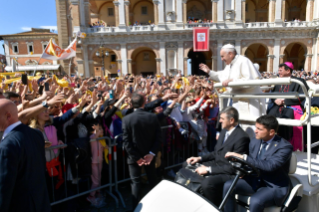 12-Visita a Loreto: Encontro com os fiéis