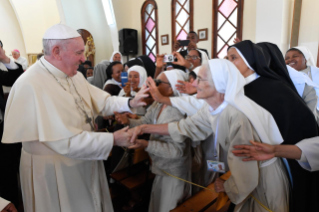 22-Apostolische Reise nach Madagaskar: Mittagshore im Kloster der Unbeschuhten Karmelitinnen 