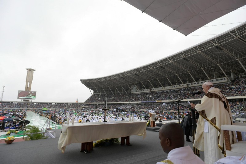 Misa en Maputo del Papa