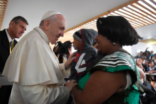 4-Apostolische Reise nach Mosambik: Besuch im Krankenhaus von Zimpeto