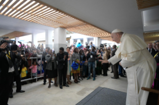 11-Apostolische Reise nach Mosambik: Besuch im Krankenhaus von Zimpeto