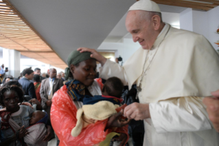 13-Apostolische Reise nach Mosambik: Besuch im Krankenhaus von Zimpeto