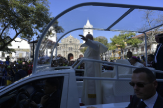13-Voyage apostolique au Panama : Messe et dédicace de l&#x2019;autel de la basilique Santa Maria la Antigua avec les prêtres, les consacrés et les mouvements laïcs
