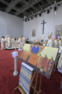 21-Voyage apostolique en Roumanie : Divine liturgie avec la béatification des 7 évêques grec-catholiques martyrs 