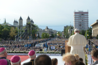 14-Viaje apostólico a Rumanía: Encuentro mariano con la juventud y las familias