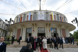 13-Voyage apostolique en Roumanie : Visite à la Cathédrale de Iaşi