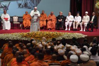 2-Viaggio Apostolico in Thailandia: Incontro con i leader cristiani e di altre religioni 