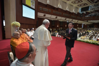 9-Voyage apostolique en Thaïlande : Rencontre avec les leaders chrétiens et des autres religions