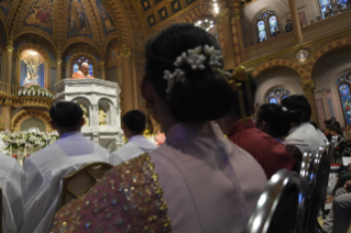 17-Apostolische Reise nach Thailand: Heilige Messe mit jungen Menschen 
