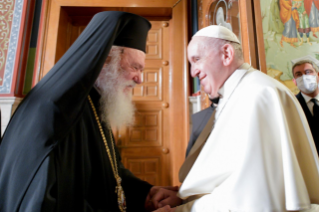0-Viagem Apostólica a Chipre e à Grécia: Encontro de Sua Beatitude Ieronymos II e Sua Santidade Francisco com suas respectivas comitivas