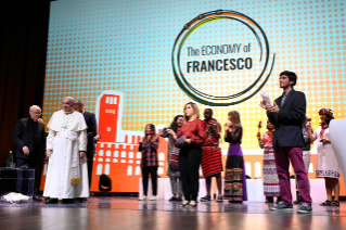 15-Besuch von Papst Franziskus in Assisi aus Anlass des Wirtschaftsforums “Economy of Francesco”