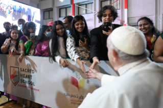6-Apostolische Reise ins Königreich Bahrain: Begegnung mit Jugendlichen