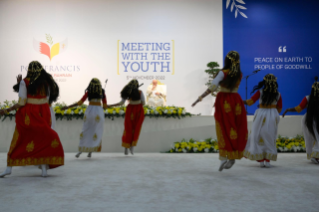 7-Apostolische Reise ins Königreich Bahrain: Begegnung mit Jugendlichen