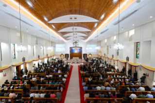 16-Viaje apostólico a Baréin: Encuentro de oración con los obispos, sacerdotes, consagrados, seminaristas y agentes pastorales
